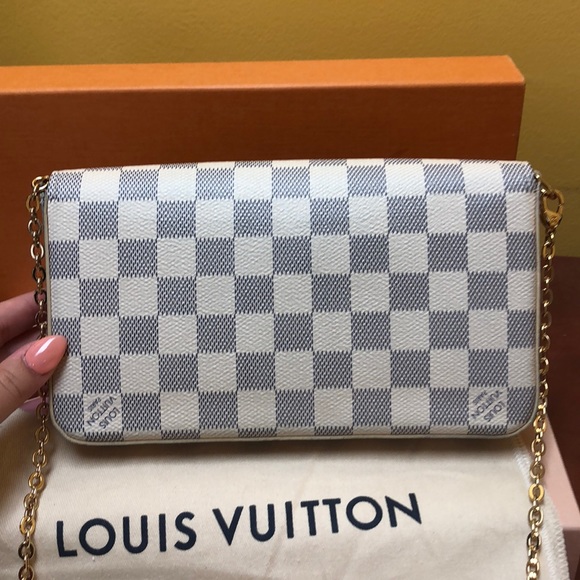 *SOLD*Louis Vuitton pochette felicie damier azur - Picture 7 of 8